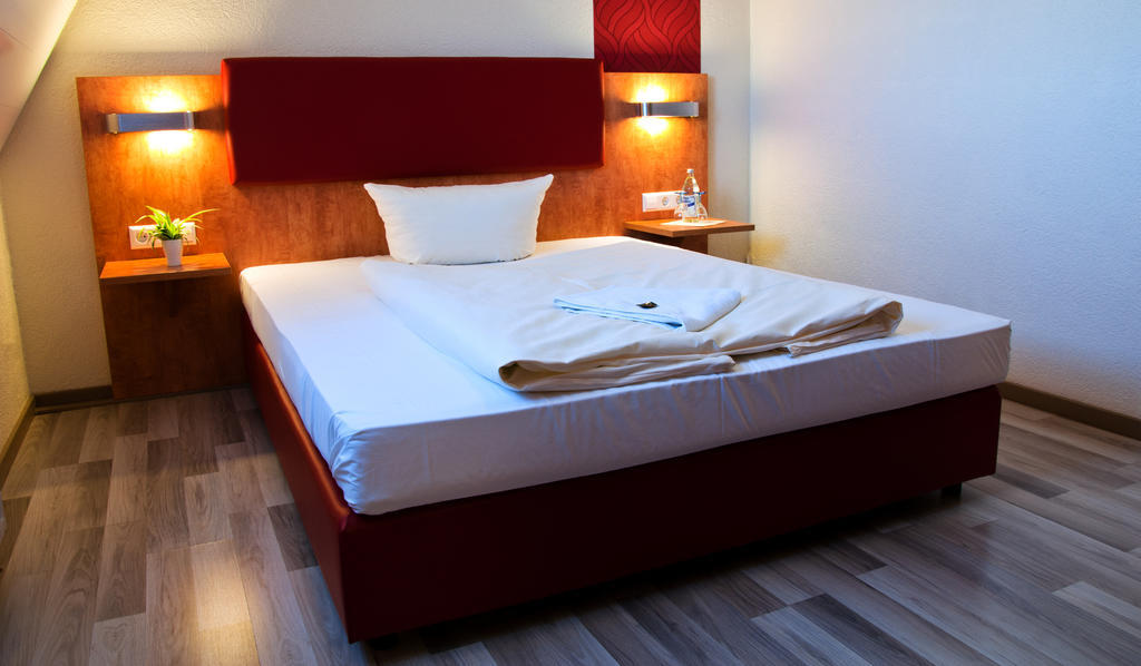 Landhotel Kueffner Pfedelbach Quarto foto